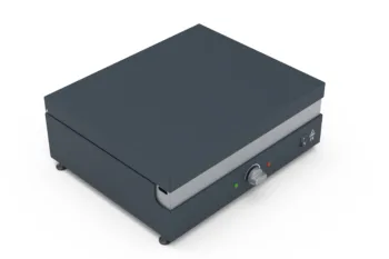 Barbecue elettrico Flamula ELQ2500 con coperchio, piastra in inox e scocca in colore antracite RAL 7016 FS.