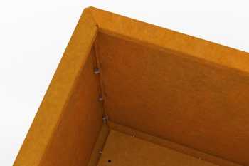 Primo piano sull'angolo della Fioriera Flamula con visualizzazione del montaggio semplice con viti laterali.